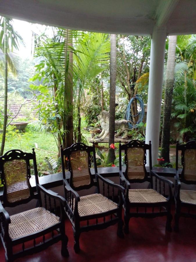 Traditional Kandyan House Esterno foto