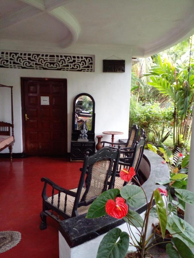 Traditional Kandyan House Esterno foto
