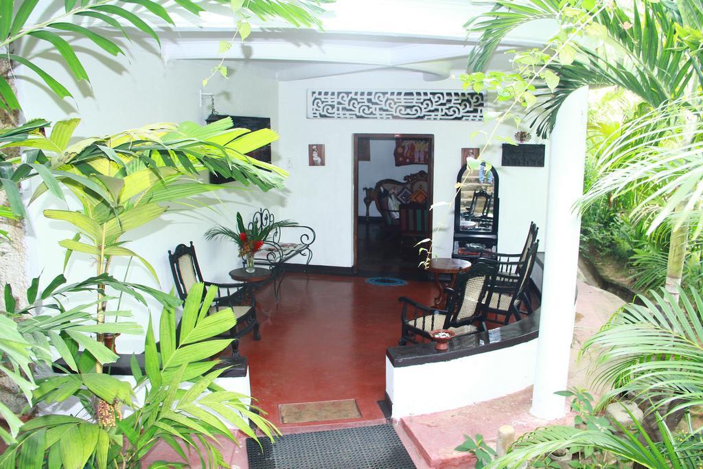 Traditional Kandyan House Esterno foto